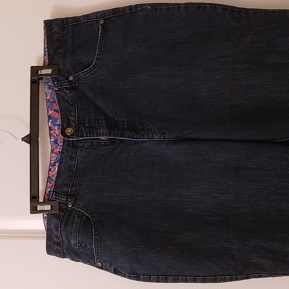 Basic Editions Capri - Picture 4 of 4